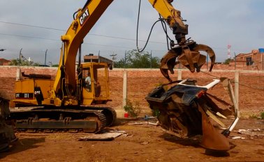 Instalaciones de la única empresa autoridaza en Cúcuta para chatarrizar automotores de servicio público y particular por el ministerio de Transporte, Desintegradora y Chatarrizadora TL. Alfredo Estévez