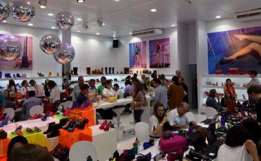 A la Feria Internacional de Calzado que se desarrolla en Bogotá viajó medio centenar de empresarios del departamento y entre ellos se destaca la presencia de 10 marcas que participan por primera vez en el encuentro. La Opinión