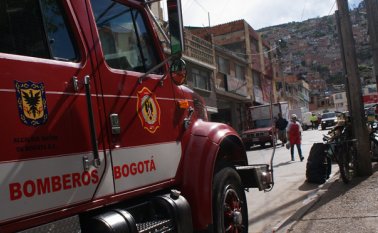 Las autoridades investigan para determinar qué tipo de explosivo se utilizó, el mecanismo y las causas que originaron que se registrara un atentado contra el lugar. Colprensa