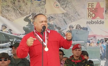 Cabello ha lanzado gruesos insultos contra Vargas Lleras, a quien llamó "hijo del gran puto" en su programa televisivo. Internet