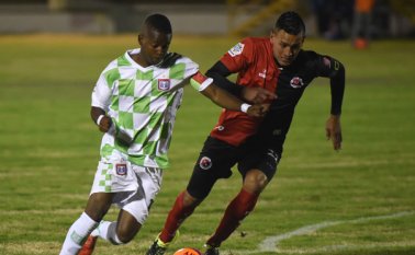 El Cúcuta Deportivo obtuvo sus primeros tres puntos en el campeonato de la primera B, derrotando a Boyacá Chicó 1-0, en el estadio La Independencia de Tunja. Colprensa