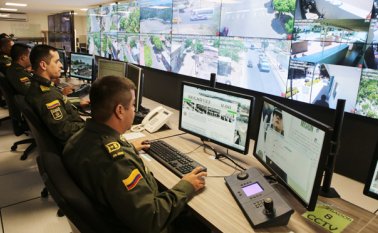 Este es el Centro de Control de las cámaras de seguridad que opera desde el comando de policía San Mateo. César Obando