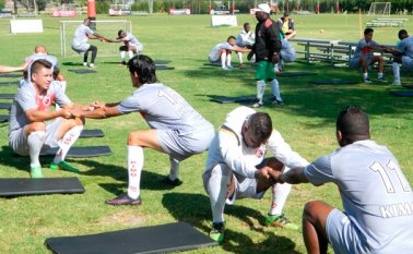 El club rojinegro insistió que el cambio de sede se debió a que el gobernador de Norte de Santander, William Villamizar, y el alcalde de Cúcuta, César Rojas, decidieron no prestarle el estadio. Cúcuta Deportivo