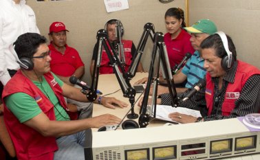 Barí Estéreo en el corregimiento de La Gabarra, Asunción Estéreo en El Tarra; Armonía Estéreo en El Zulia; Manantial Estéreo en Convención; Palma Estéreo de Hacarí, y Atalaya Estéreo, en Cúcuta, son algunas de las emisoras comunitarias de la región. Archivo La Opinión
