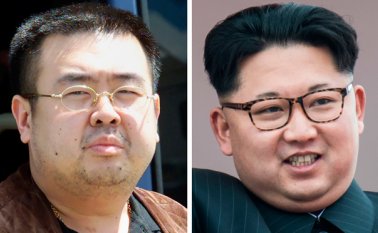 Kim Jong-nam (izquierda), de 45 años, falleció el lunes tras haber sido atacado por dos mujeres que le habrían rociado la cara con un líquido en el aeropuerto de Malasia. AFP