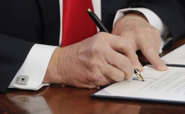 La empresa, vendida a un fondo de inversiones en 2013, era un importante empleador de Rhode Island, pero ahora fabrica la mayoría de sus bolígrafos en China. AP