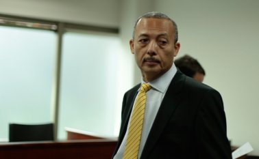 Wilmer González Brito, con la ayuda de varios concejales, indujo a los votantes a elegirlo como gobernador de La Guajira entregando mercados y elementos de construcción, a las comunidades indígenas, según la Fiscalía. Colprensa