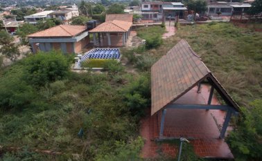 En el Club de la Tercera Edad ubicado en la Primera Etapa de Atalaya, se le han invertido $296 millones de pesos durante los mandatos de los exalcaldes, María Eugenia Riascos y Donamaris Ramírez. Juan Pablo Cohen