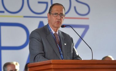 El cruento conflicto armado colombiano involucró, además de guerrillas, a paramilitares y agentes del Estado, dejando 260.000 muertos, 60.000 desparecidos y 6,9 millones de desplazados. Colprensa