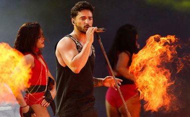 Yo no obligo a las personas a que escuchen mi música”, señaló Maluma, cuyos seguidores incluyen “tanto niños, como jóvenes, como adultos”. AFP