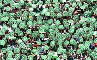 Chapecoense reapareció el pasado 21 de enero para un amistoso contra Palmeiras en su feudo -el Arena Condá- y ahora compagina la Libertadores con dos torneos: el Campeonato Catarinense y la Primeira Liga. AFP