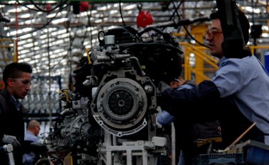 La situación política que vive Brasil ayudó a que el mercado laboral demandara menos mano de obra en el periodo noviembre-enero. Colprensa