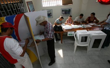 11 de diciembre es la fecha límite para inscribir candidatos para las elecciones de Congreso. Archivo La Opinión