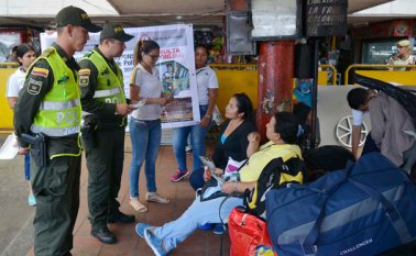 Diariamente, por esta Central de Transporte transitan unas 2 mil personas en temporada baja, 5 mil en temporada media y 11 mil en temporada alta. Edinsson Figueroa