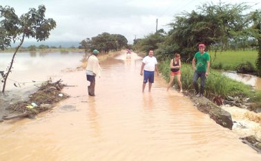 En la vereda Los Reyes el desbordamiento del río Zulia causó afectaciones a 30 familias de la zona rural de Cúcuta. Cortesía