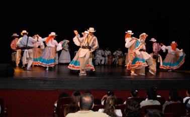 La corporación de danzas se fundó en 2002, con el propósito de fomentar la cultura y rescatar el folclor del departamento. Actualmente celebran sus 15 años. Archivo
