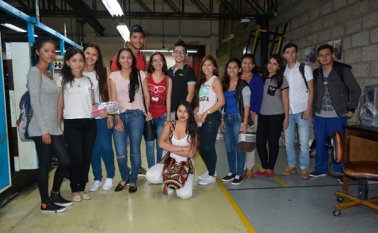 Los alumnos conocieron los procesos del diario. Karina Judex