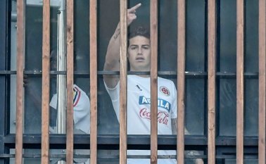 No hay un pronunciamiento oficial de James Rodríguez sobre su gesto en la sede deportiva de la Federación Colombiana de Fútbol. AFP