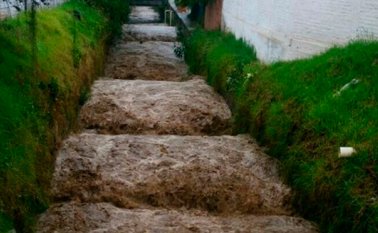 Las emergencias por inundaciones se originaron en los sectores El Progreso, carrera 8 con la Plazuela Bolívar, Galán, La Esperanza, Simón Bolívar y Juan XXIII. Cortesía