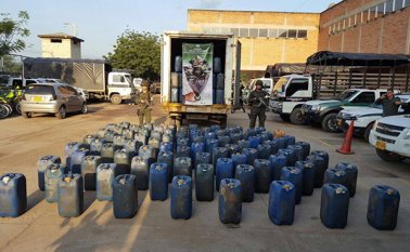 El camión y el hidrocarburo fueron trasladados hasta las bodegas autorizadas por la Dian. Cortesía