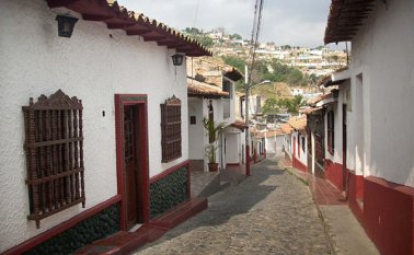 La iniciativa es liderada por los habitantes del barrio Santa Rita de Ocaña y cuenta con el apoyo de la Academia de Historia. Javier Sarabia