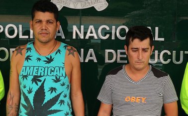 Castellanos Uribe (izquierda) fue capturado el 16 de septiembre de 2016 junto a Leonardo Andrés Peña Ortega, quien enfrenta un proceso por separado. Archivo