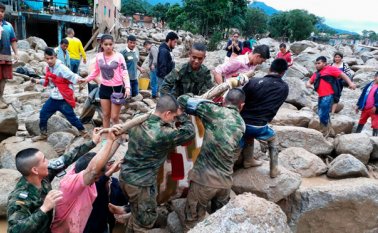 Hay 300 familias afectadas, al igual que 17 barrios. AFP