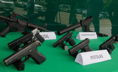 Incautan arsenal. La Opinión