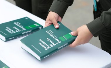 Procuraduría respaldó la obligatoriedad de instalar cámaras de seguridad en los sistemas de transporte masivo, al estimar que no afecta la intimidad y que tiene un fin legítimo de seguridad. Colprensa