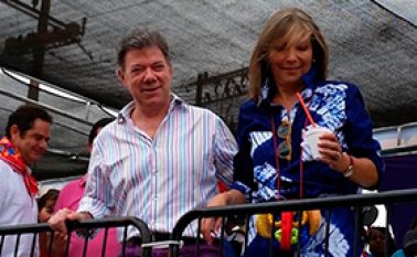 El presidente Juan Manuel Santos y su esposa María Clemencia Rodríguez se gozaron ayer la Batalla de Flores Colprensas