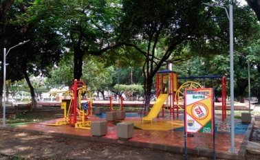 Los espacios son de 10 metros cuadrados con pisos de concreto y adoquín en colores e iluminación led. Cortesía