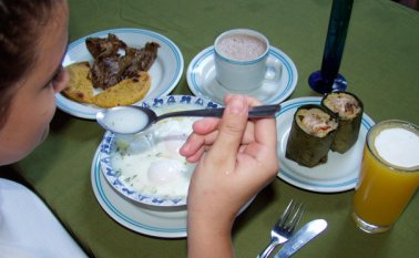 La naturaleza del hogar colombiano es de consumir leche en la mañana, según Miguel De La Torre, Director de New Business de Kantar Worldpanel. Colprensa