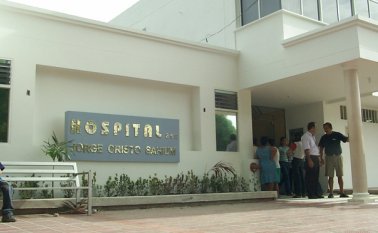 Las autoridades acordaron realizar un plan de contingencia y de inversión al hospital para mejorar y garantizar una óptima atención a los usuarios. Archivo