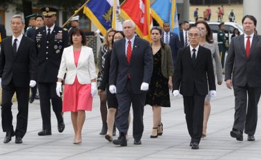 Mike Pence, vicepresidente de Estados Unidos, en su gira por Asia. AFP
