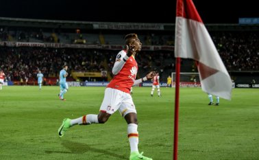 Santa Fe tendrá la posibilidad en su casa del estadio Nemesio Camacho El Campín de dar un paso importante en la Copa Libertadores si logra derrotar hoy al Santos de Brasil por la tercera fecha del Grupo 2. Colprensa