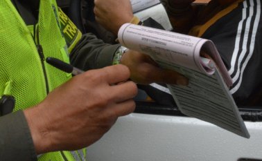 Durante la etapa pedagógica de la medida, los sancionados deben presentarse en la Secretaría de Tránsito para recibir las capacitaciones correspondientes. Archivo