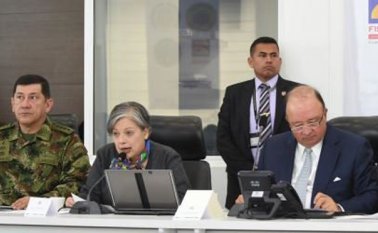 El arsenal fue hallado en municipio Puerto Leguízamo y pertenecía al extinto ya Frente 48 de las Farc, según el ministro de Defensa Luis Carlos Villegas. Tomada de Twitter