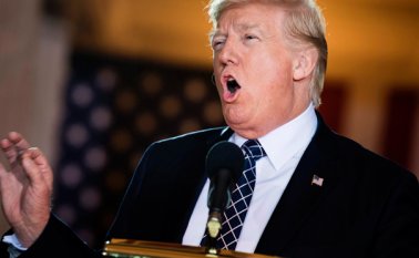 El juez William Orrick bloqueó la orden del presidente de EEUU de negar fondos federales a las ciudades que limiten su cooperación con las autoridades de inmigración. AFP