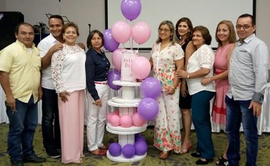 Alirio Moreno, Henry Gelvis, Inés Vera, María del Carmen Yáñez,la rectora Claudia Toloza, Noris Cáceres, Edith Cáceres,Rocío Uribe y Fabio Duarte. Cortesía