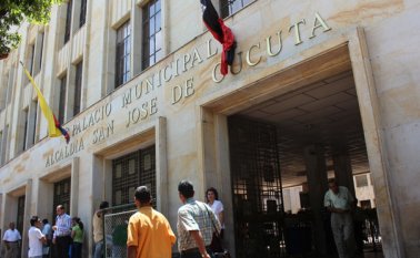 La medición incluye parte del período del exalcalde Donamaris Ramírez. Archivo