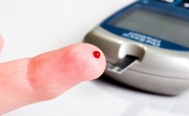 Hacer algunos cambios sencillos en su estilo de vida ahora puede ayudarle a evitar las graves complicaciones de la salud de la diabetes en el futuro Internet