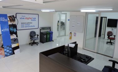 Laboratorio Vive Digital para ofrecer un mejor servicio. Javier Sarabia