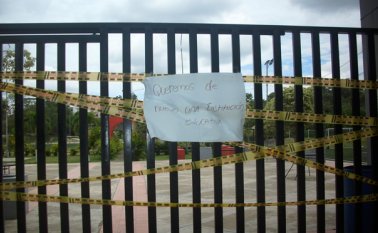 Los estudiantes del colegio Carlos Hernández Yaruro, de Ocaña, no asisten a clases, en protesta por la demora en habilitar el transporte escolar. Javier Sarabia