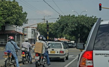 Este es el panorama al que se enfrentan todos los días los cucuteños. La Alcaldía contratará por ocho meses el mantenimiento para la actual red semafórica. Mario Caicedo