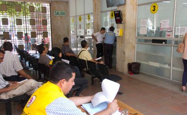 Los descuentos que tiene la Alcaldía van hasta el 30 de mayo, día hasta el que esperan recaudar unos 110 mil millones de pesos. Archivo