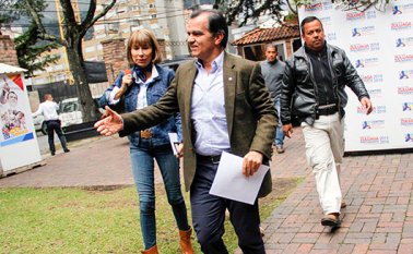 ~El candidato por el Centro Democrático, Óscar Iván Zuluaga colprensa