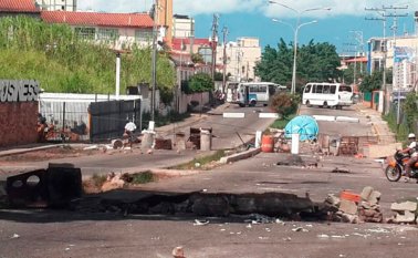 Marchas, plantones, barricadas y enfrentamientos con las fuerzas de seguridad se han registrados en Táchira. Cortesía