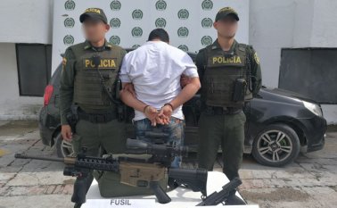 El conductor emprendió la huida hasta un barrio cercano al aeropuerto del municipio hasta ser neutralizado. Cortesía