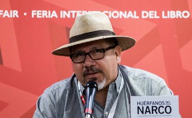 Según el diario La Jornada, fue interceptado por un sujeto armado que lo despojó de su camioneta y le disparó en repetidas ocasiones. AFP