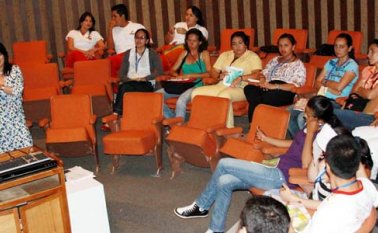 En el Banco de la República de Cúcuta Beatriz Robledo dictó el taller sobre ‘Construcción de valores desde el libro infantil y juvenil’. Archivo